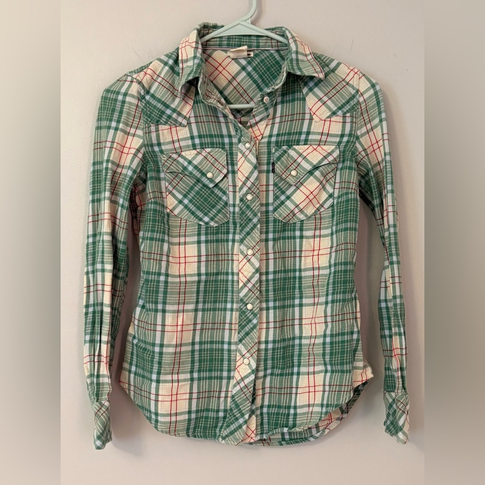 Levi's Green and Pearl Button Plaid Flannel